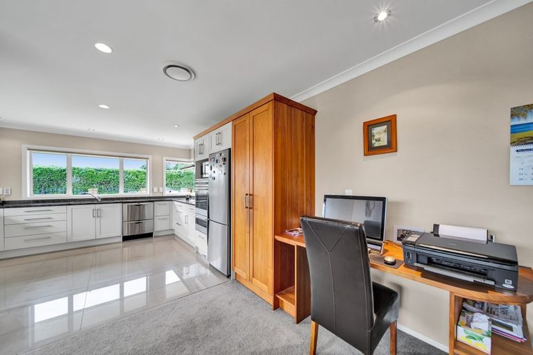 Photo of property in 38 Manawapou Road, Hawera, 4610