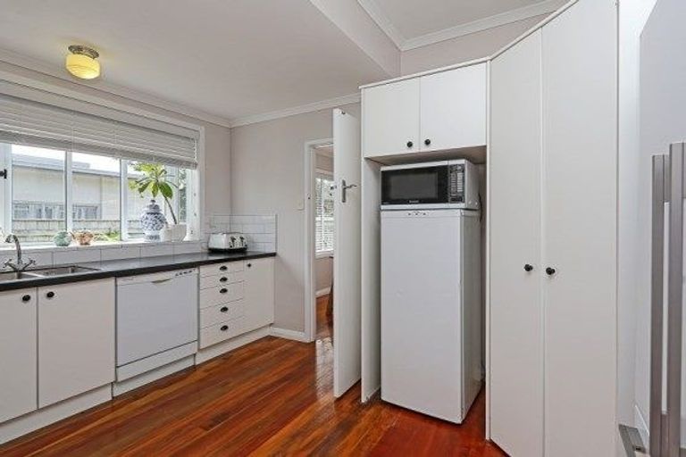 Photo of property in 11 Morse Street, Marewa, Napier, 4110