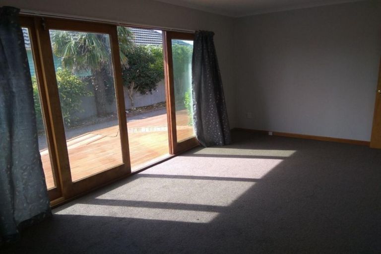 Photo of property in 12 Tauiwi Crescent, Hei Hei, Christchurch, 8042