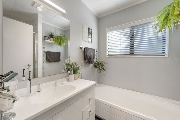 Photo of property in 11 Sinton Row, Nukuhau, Taupo, 3330