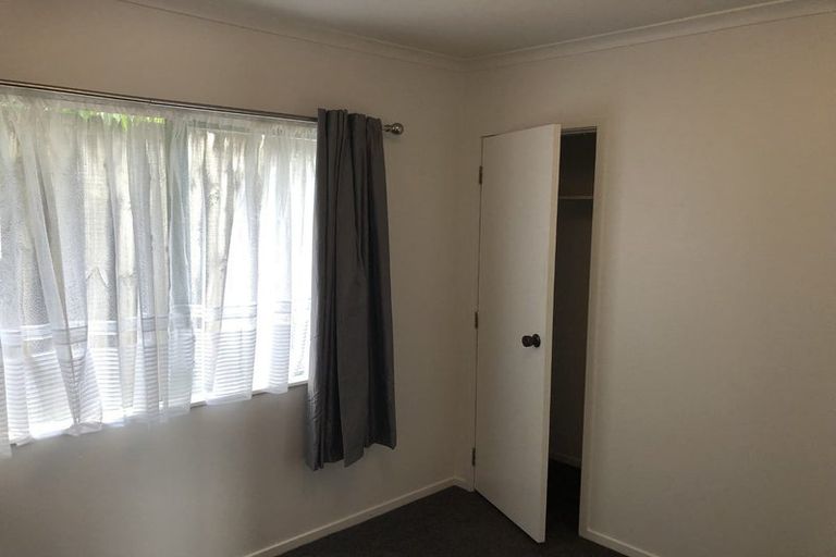 Photo of property in 12a Midgley Road, West Harbour, Auckland, 0618