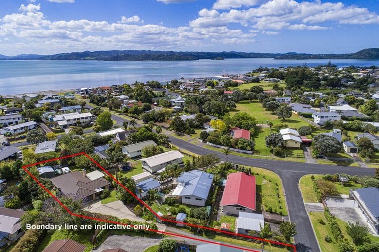 Photo of property in 4 Curlew Place, One Tree Point, 0118