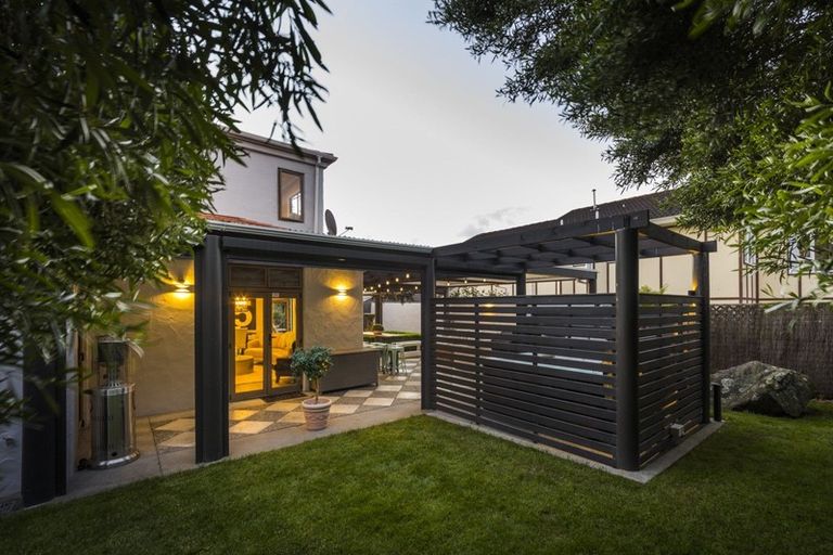 Photo of property in 28a Karina Terrace, Roslyn, Palmerston North, 4414