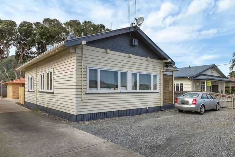 Photo of property in 10 Kamo Road, Regent, Whangarei, 0112