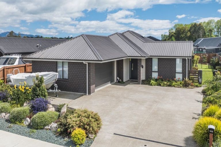 Photo of property in 100 Iwa Street, Mapua, 7005