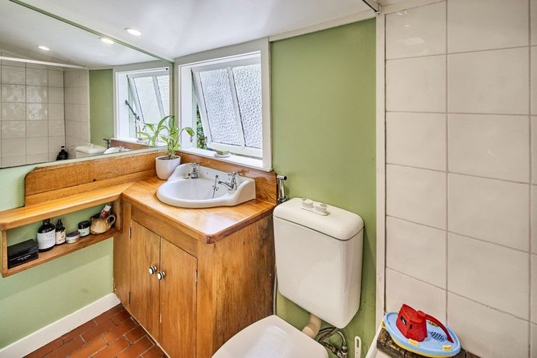 Photo of property in 2 Norway Street, Aro Valley, Wellington, 6012