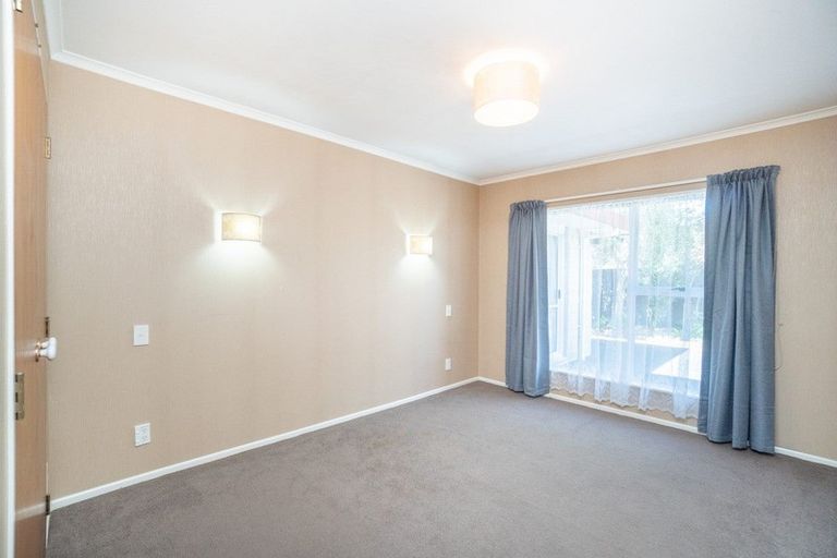 Photo of property in 120 John F Kennedy Drive, Milson, Palmerston North, 4414