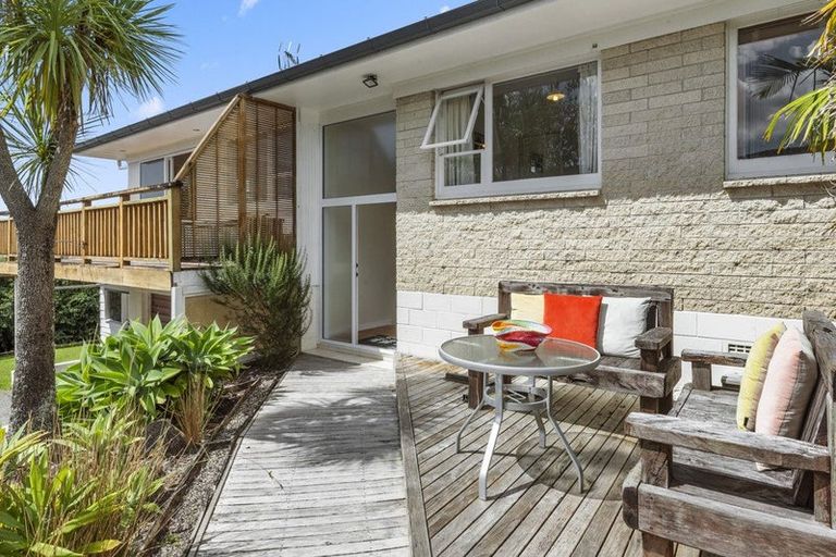 Photo of property in 767 East Coast Road, Northcross, Auckland, 0630