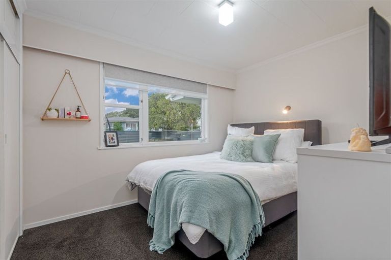 Photo of property in 27 Karamea Crescent, Kelvin Grove, Palmerston North, 4414