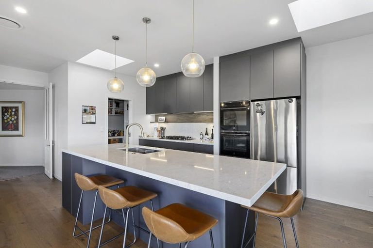 Photo of property in 88 View Road, Houghton Bay, Wellington, 6023