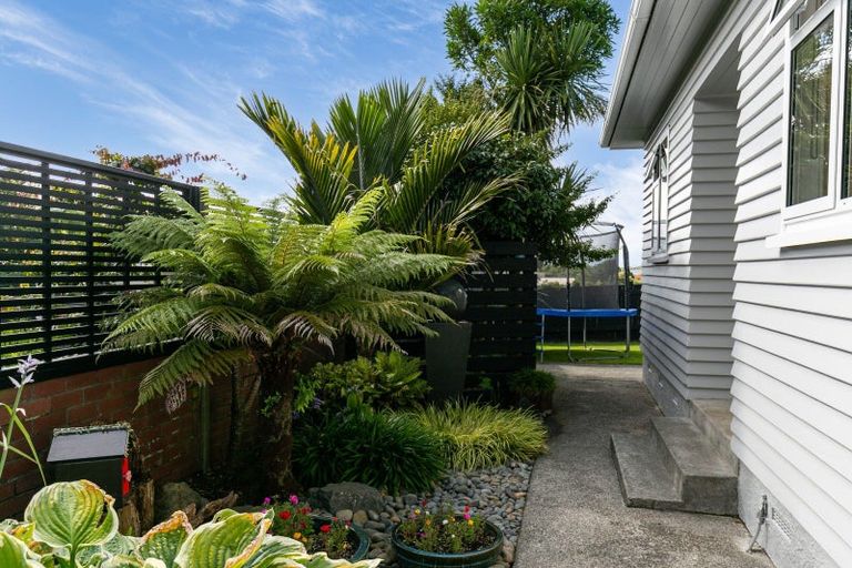 Photo of property in 1/15a Box Hill, Khandallah, Wellington, 6035