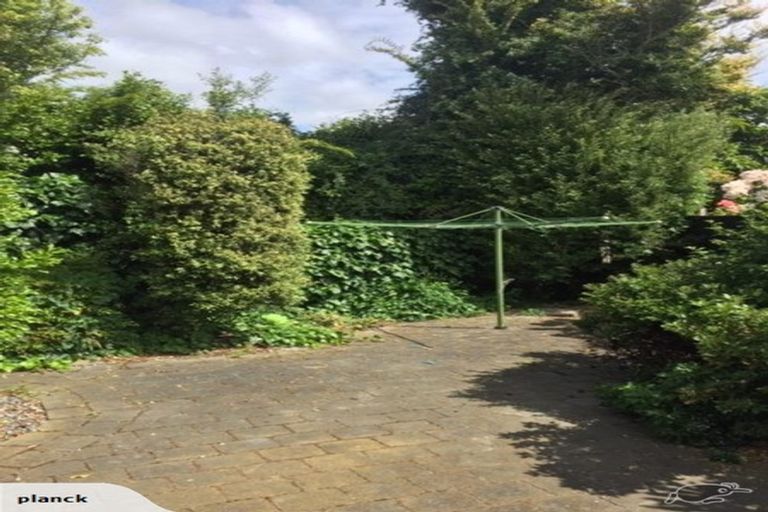 Photo of property in 12 Ladbrokes Place, Fendalton, Christchurch, 8052