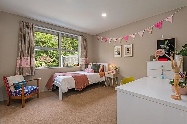 Photo of property in 38 Oram Drive, Turitea, Palmerston North, 4472