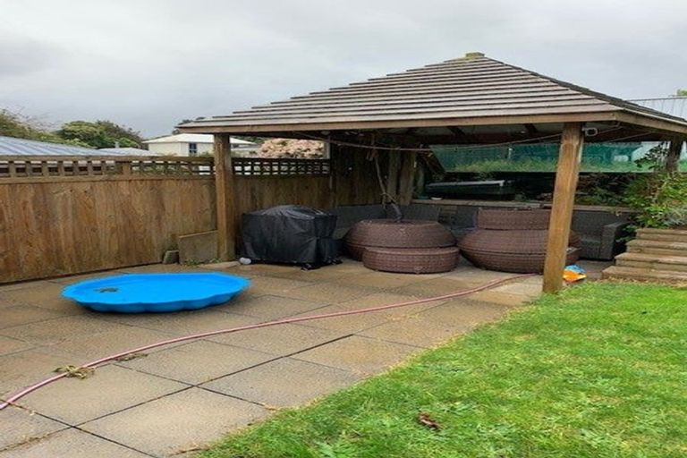 Photo of property in 16 Sweetman Avenue, Paraparaumu Beach, Paraparaumu, 5032