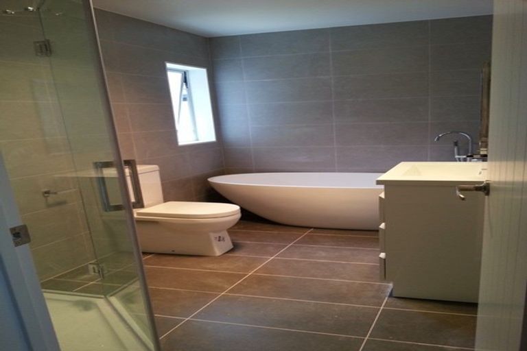 Photo of property in 21 Kerswill Place, Pakuranga, Auckland, 2010