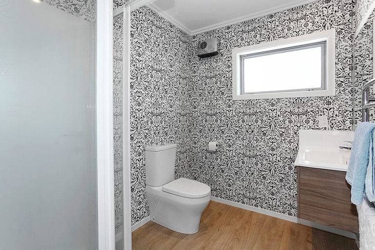 Photo of property in 1/158 Centaurus Road, Saint Martins, Christchurch, 8022