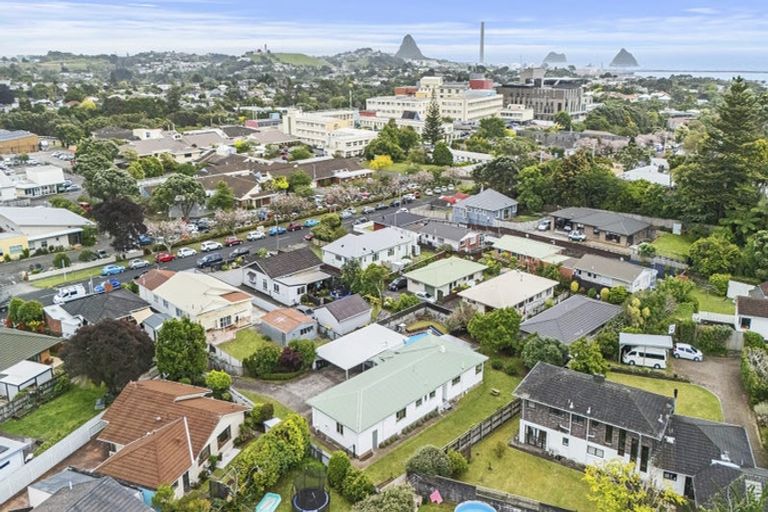Photo of property in 6a David Street, Westown, New Plymouth, 4310