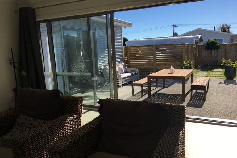 Photo of property in 12c Broadway Street, Martinborough, 5711