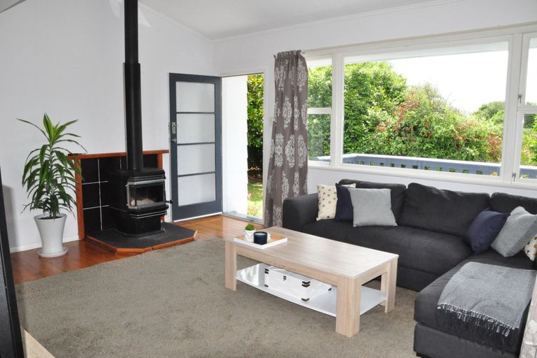 Photo of property in 39 Honore Drive, Linton, Palmerston North, 4472