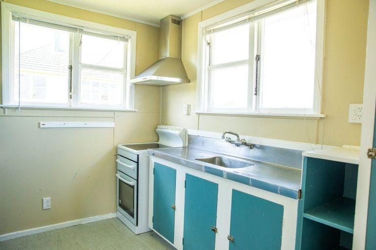 Photo of property in 39 Hillary Crescent, Belmont, Auckland, 0622