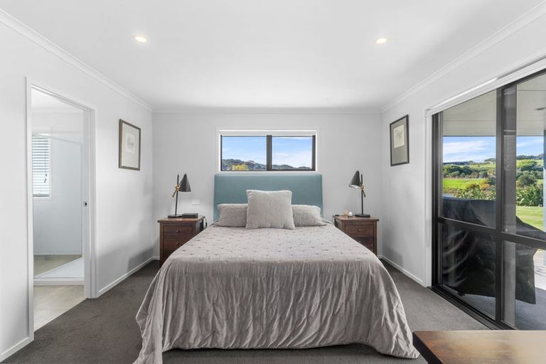 Photo of property in 32 Robert Hastie Drive, Mangawhai, 0573