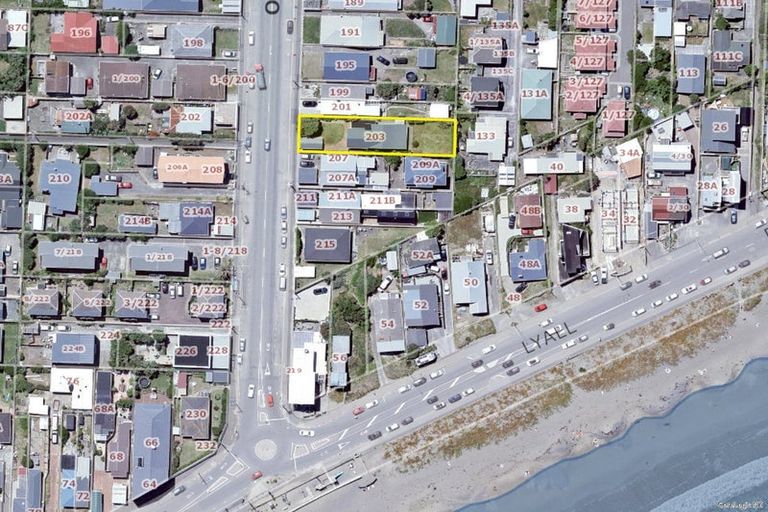 Photo of property in 203 Onepu Road, Lyall Bay, Wellington, 6022