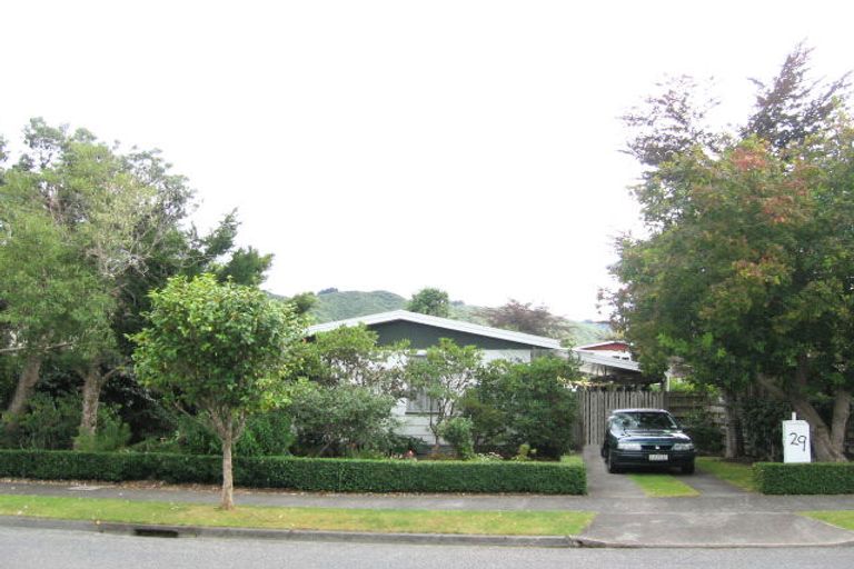Photo of property in 29 Brightwater Crescent, Totara Park, Upper Hutt, 5018
