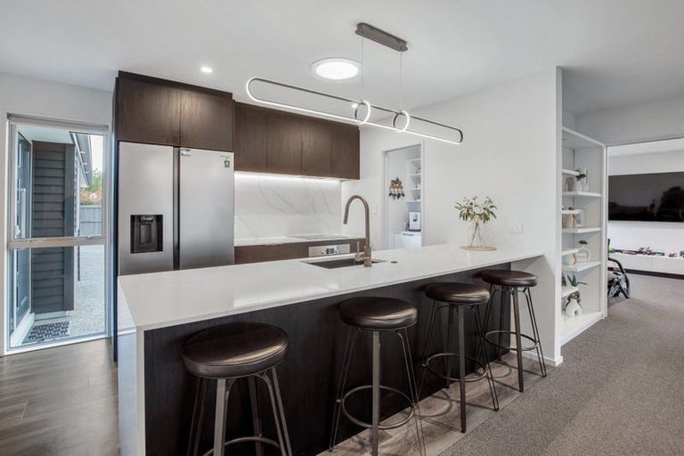Photo of property in 10a Manor Drive, Rolleston, 7614