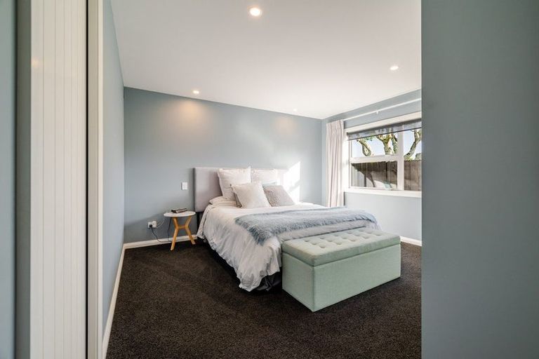 Photo of property in 2a Alton Place, Hokowhitu, Palmerston North, 4410