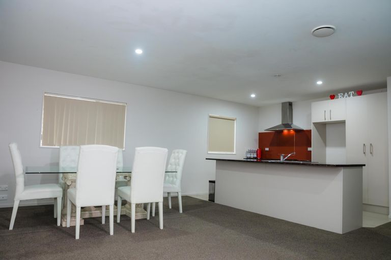 Photo of property in 30 Popokatea Drive, Takanini, 2112