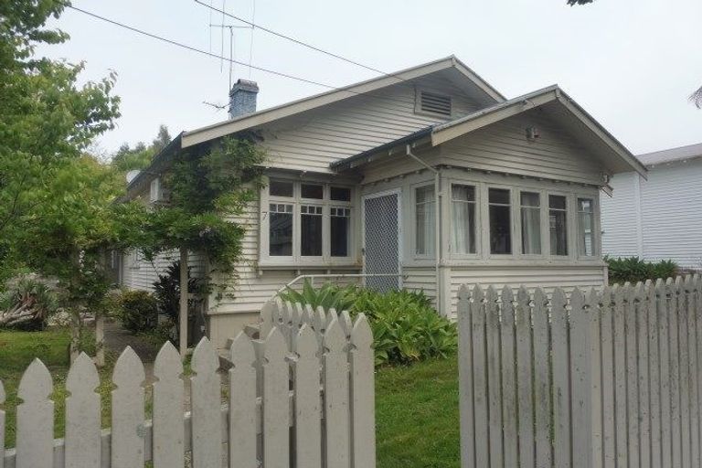 Photo of property in 7 Hunter Street, Hamilton Lake, Hamilton, 3204