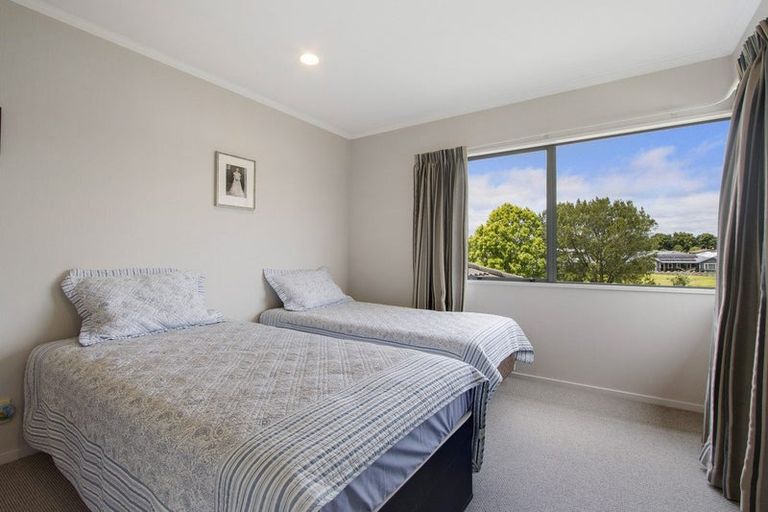 Photo of property in 62 Links View Drive, Omokoroa, 3114