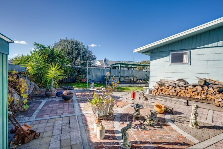 Photo of property in 68 Tait Drive, Greenmeadows, Napier, 4112