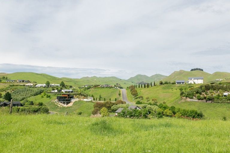 Photo of property in 13 Kempton Park Lane, Havelock North, 4130