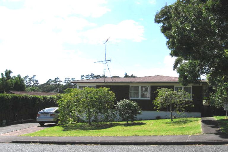 Photo of property in 74 Vandeleur Avenue, Birkdale, Auckland, 0626