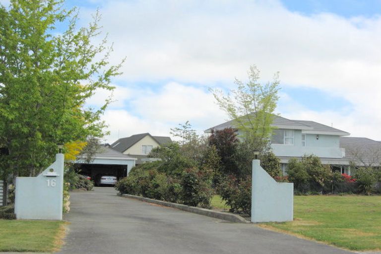 Photo of property in 16 Bridget Lane, Rangiora, 7400