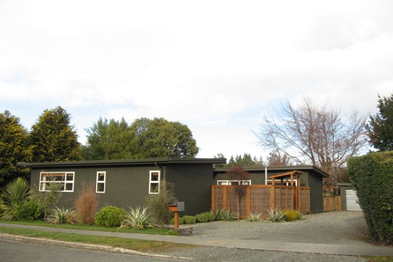 Photo of property in 6 Moana Crescent, Te Anau, 9600