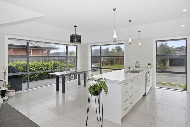 Photo of property in 3 Tommy Street, Pegasus, 7612