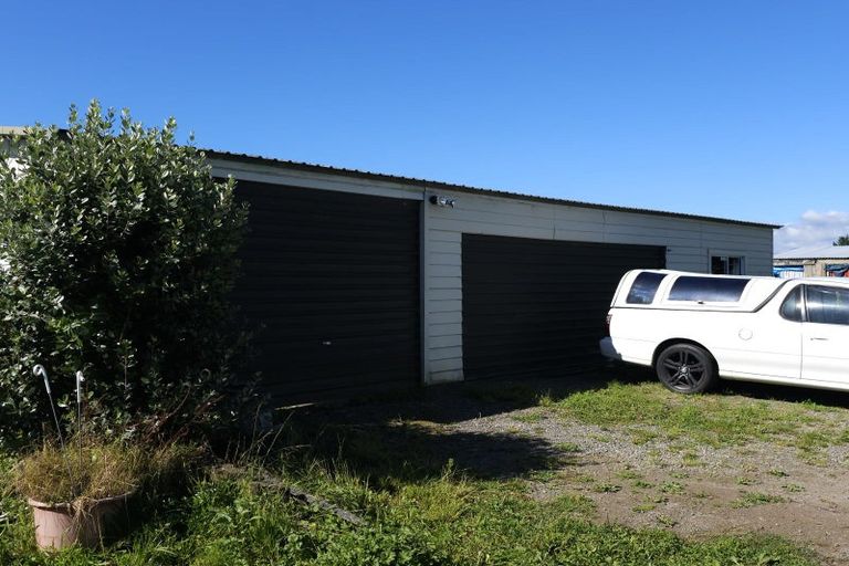 Photo of property in 156 Arapaepae Road, Levin, 5510