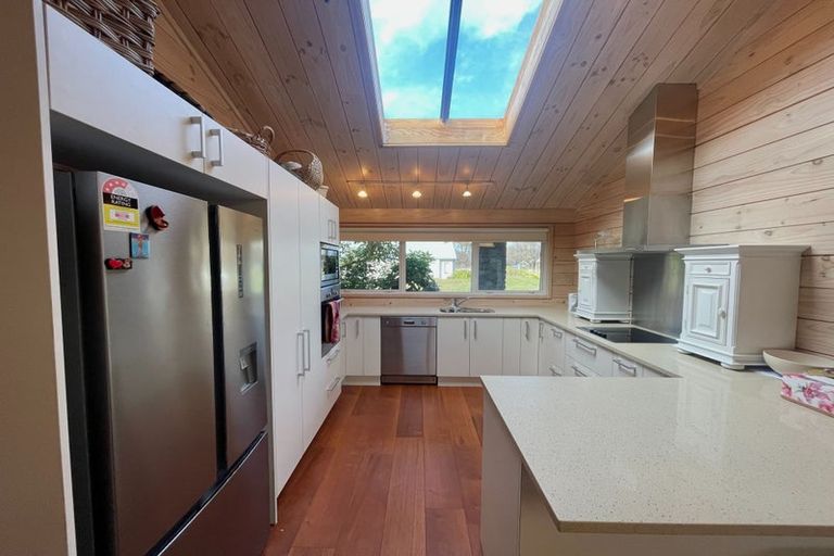 Photo of property in 37 Benmore Place, Glenorchy, 9372