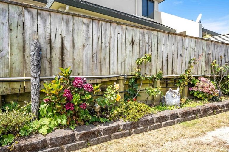 Photo of property in 15 Rifleman Lane, Paraparaumu Beach, Paraparaumu, 5032