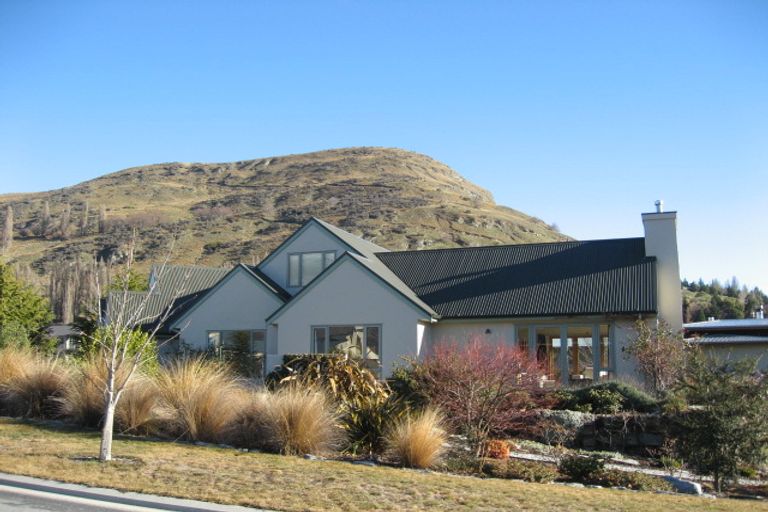 Photo of property in 1 Wellswood Way, Lower Shotover, Queenstown, 9371