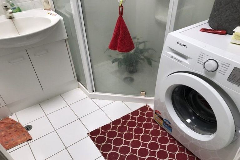 Photo of property in 3/72 Kitchener Road, Milford, Auckland, 0620