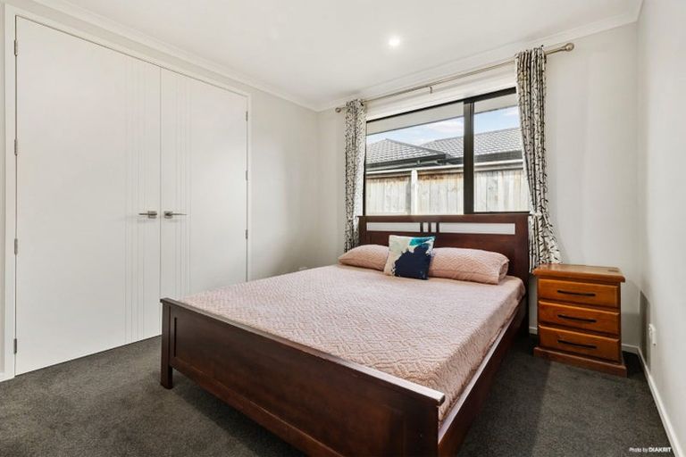 Photo of property in 6 Jonah Lomu Drive, Paerata, 2124