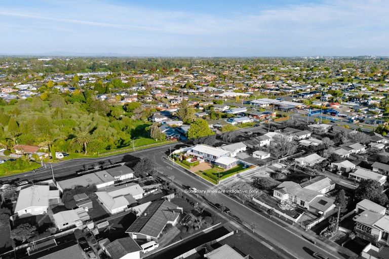 Photo of property in 1 Morrow Avenue, St Andrews, Hamilton, 3200