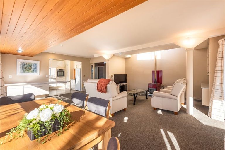 Photo of property in 17 Natalie Place, Harewood, Christchurch, 8051