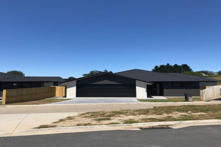 Photo of property in 13 Waikaka Place, Rototuna North, Hamilton, 3210