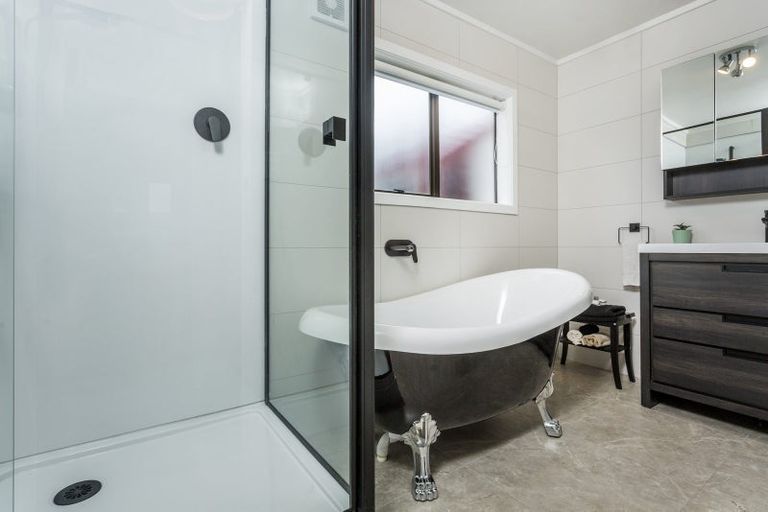 Photo of property in 1/30 Ngataringa Road, Devonport, Auckland, 0624