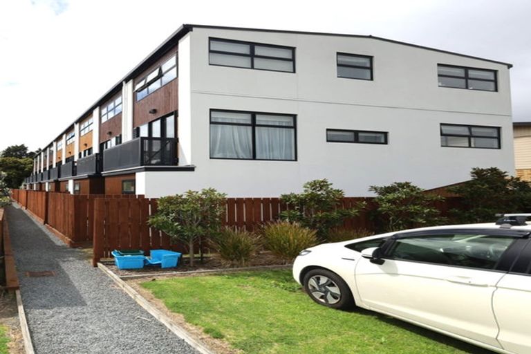 Photo of property in 9/63 Tawa Street, Mount Maunganui, 3116