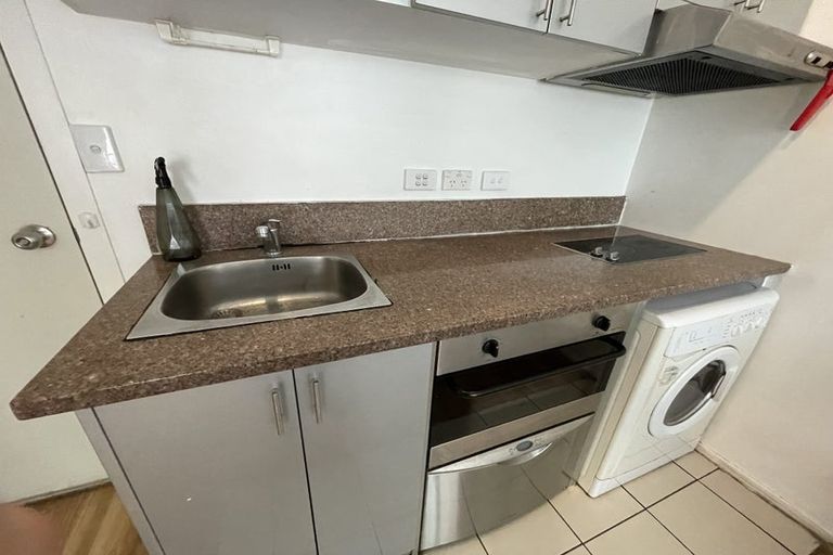 Photo of property in 17 Carrickdawson Drive, Flat Bush, Auckland, 2019